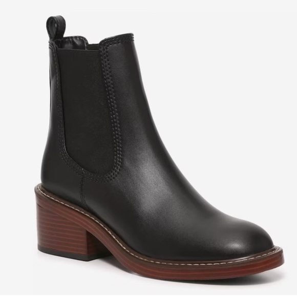 STEVE MADDEN | Women’s Laurely Chelsea Bootie - Picture 1 of 8